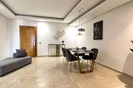 Business Travelers And Families - 3 Bedrooms Casablanca Morocco