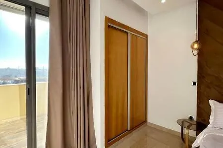 Business Travelers And Families - 3 Bedrooms Casablanca Apartment